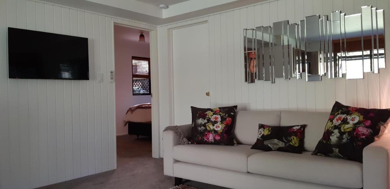 Sequoia Steps Bed and Breakfast Νιου Πλύμουθ Εξωτερικό φωτογραφία